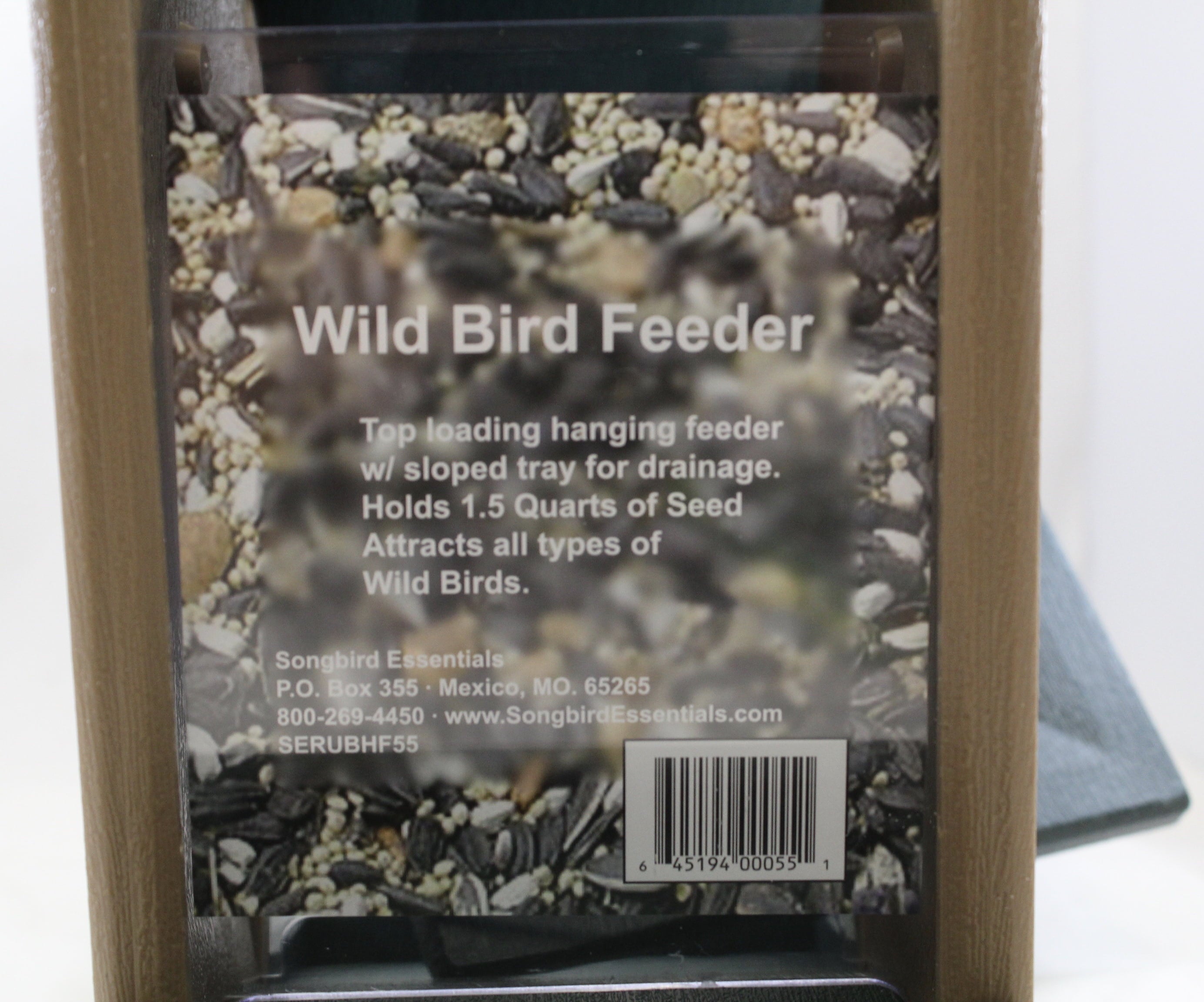 Hopper Feeder Recycled Plastic Wild Bird Feeder for Bird Seed, 6 Cup Capacity